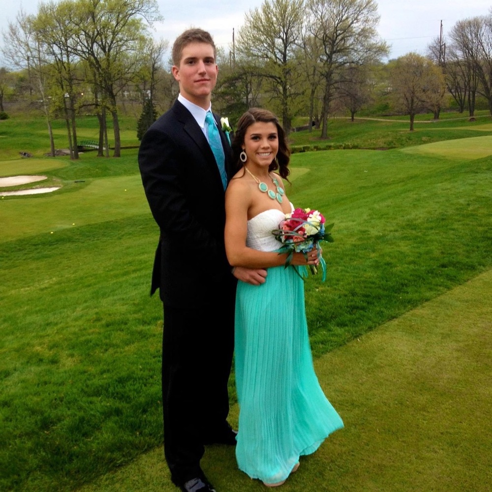 White and Teal Strapless Dress - Picture 8 of 8